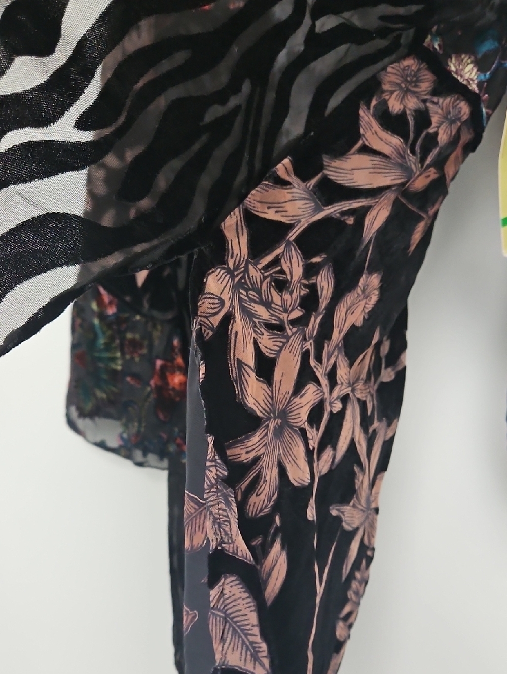 Multiples Burnout Velvet Jacket Womens Sz L Black Flared Kimono Floral NWT - Picture 5 of 11